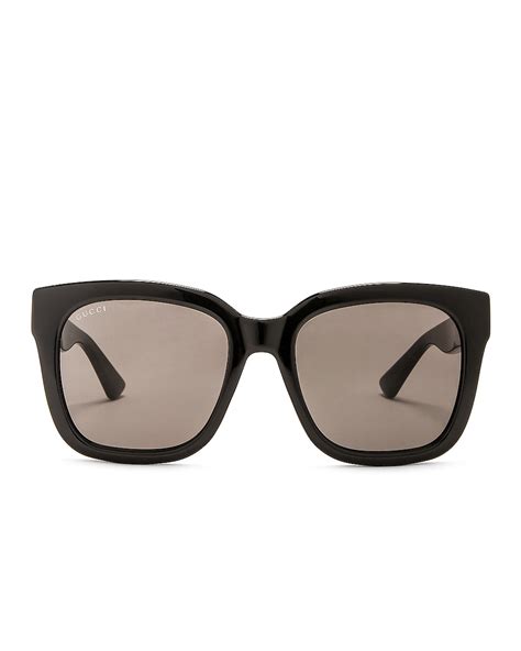 Square sunglasses with Web in black injection 